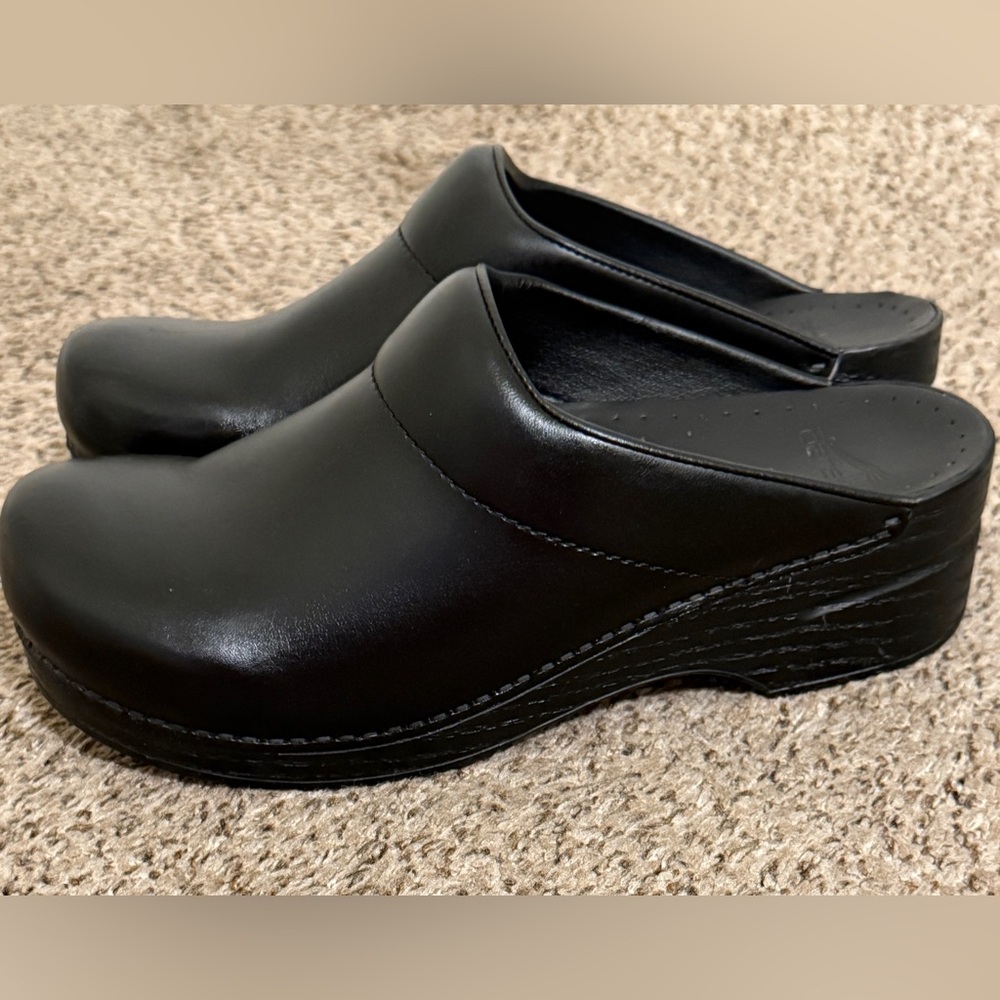 Dansko XP 2.0 Wedge Mules size 42